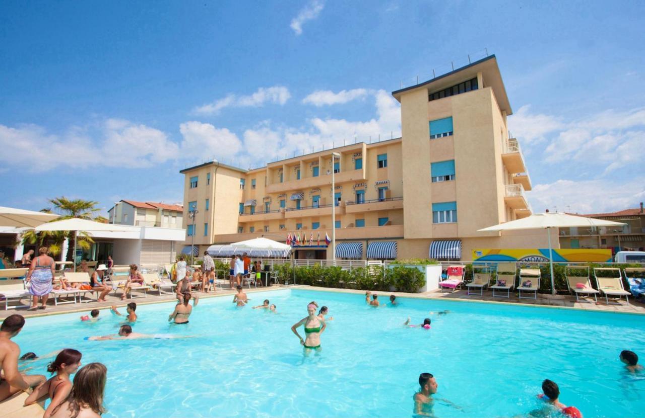 Hotel Stella Marina มารินา ดิ เชชินา ภายนอก รูปภาพ