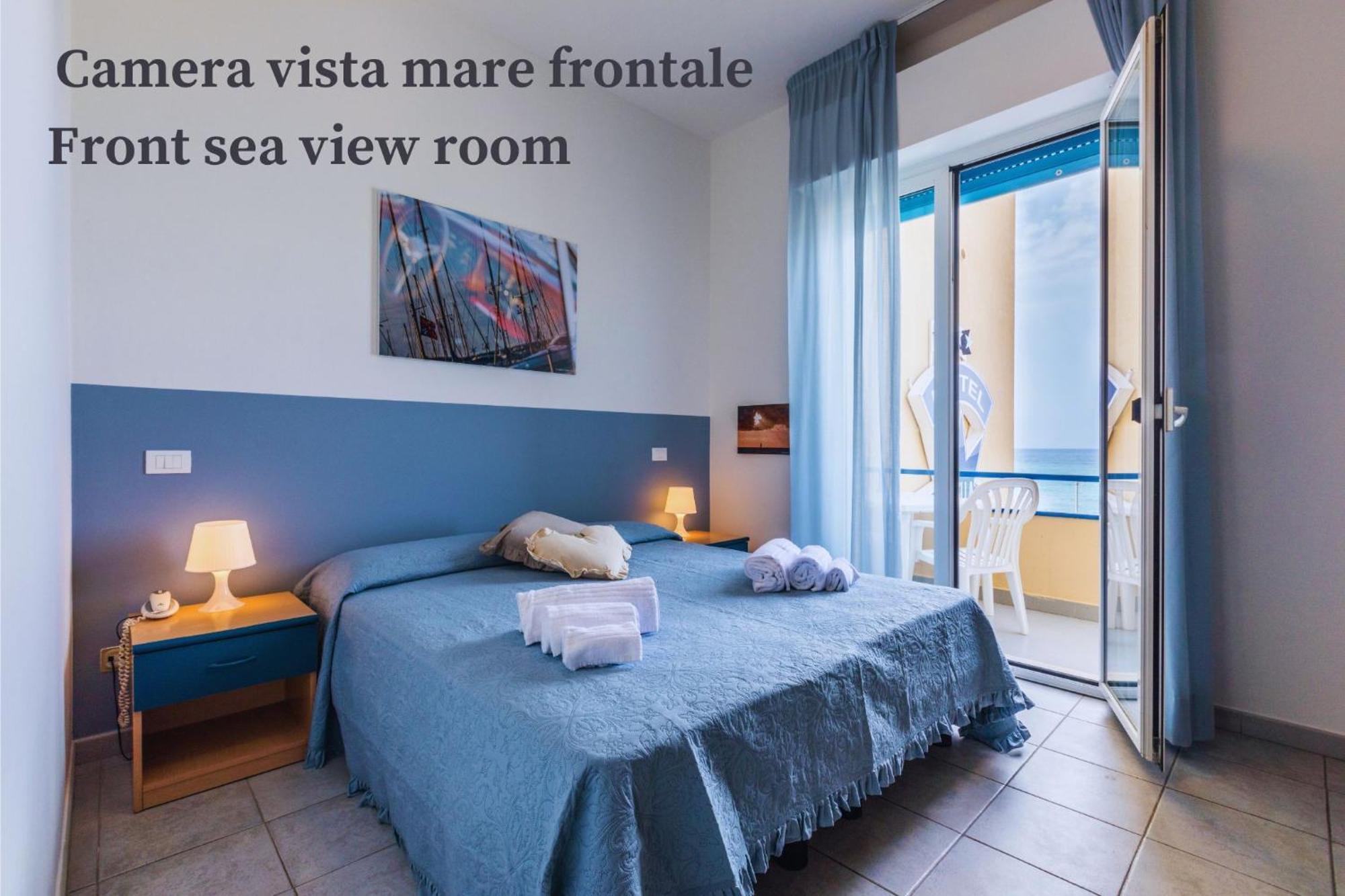 Hotel Stella Marina มารินา ดิ เชชินา ภายนอก รูปภาพ
